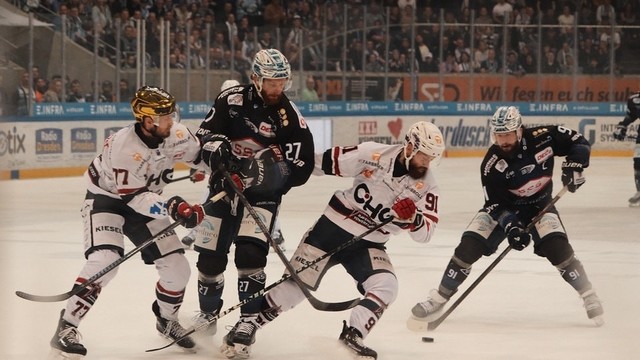 Eislöwen verpassen Traum vom Aufstieg in eigener Halle