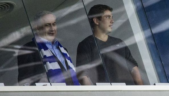 Yaïr Netanyahou, l'incontrôlable fils du Premier ministre israélien qui critique les militaires sur les réseaux sociaux